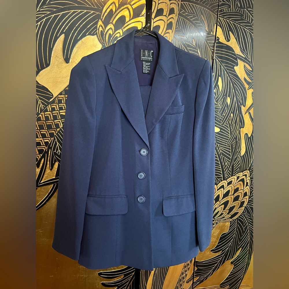 INC Business Professional Lined Pants Suit. Worn 2 Times. Size 4P